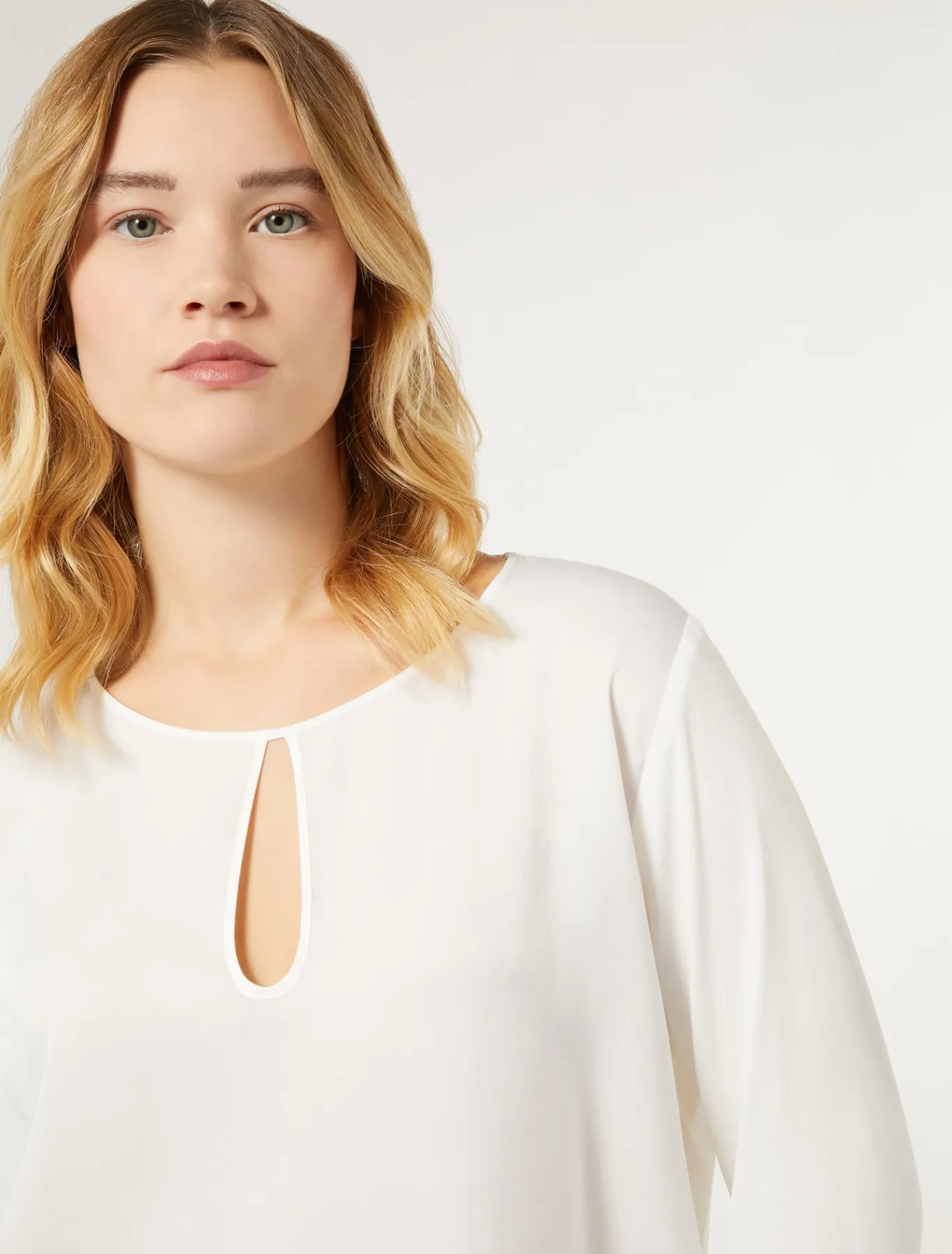 Marina Rinaldi Top & T-Shirt | Top & T-Shirt*T-shirt in jersey di viscosa e raso BIANCO